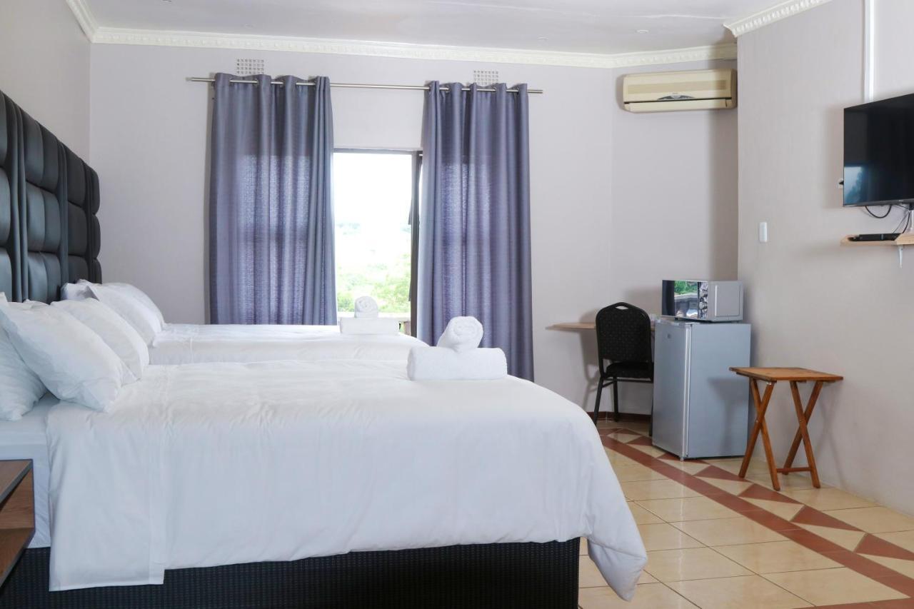 Early Riser Hotel Езулвини Екстериор снимка