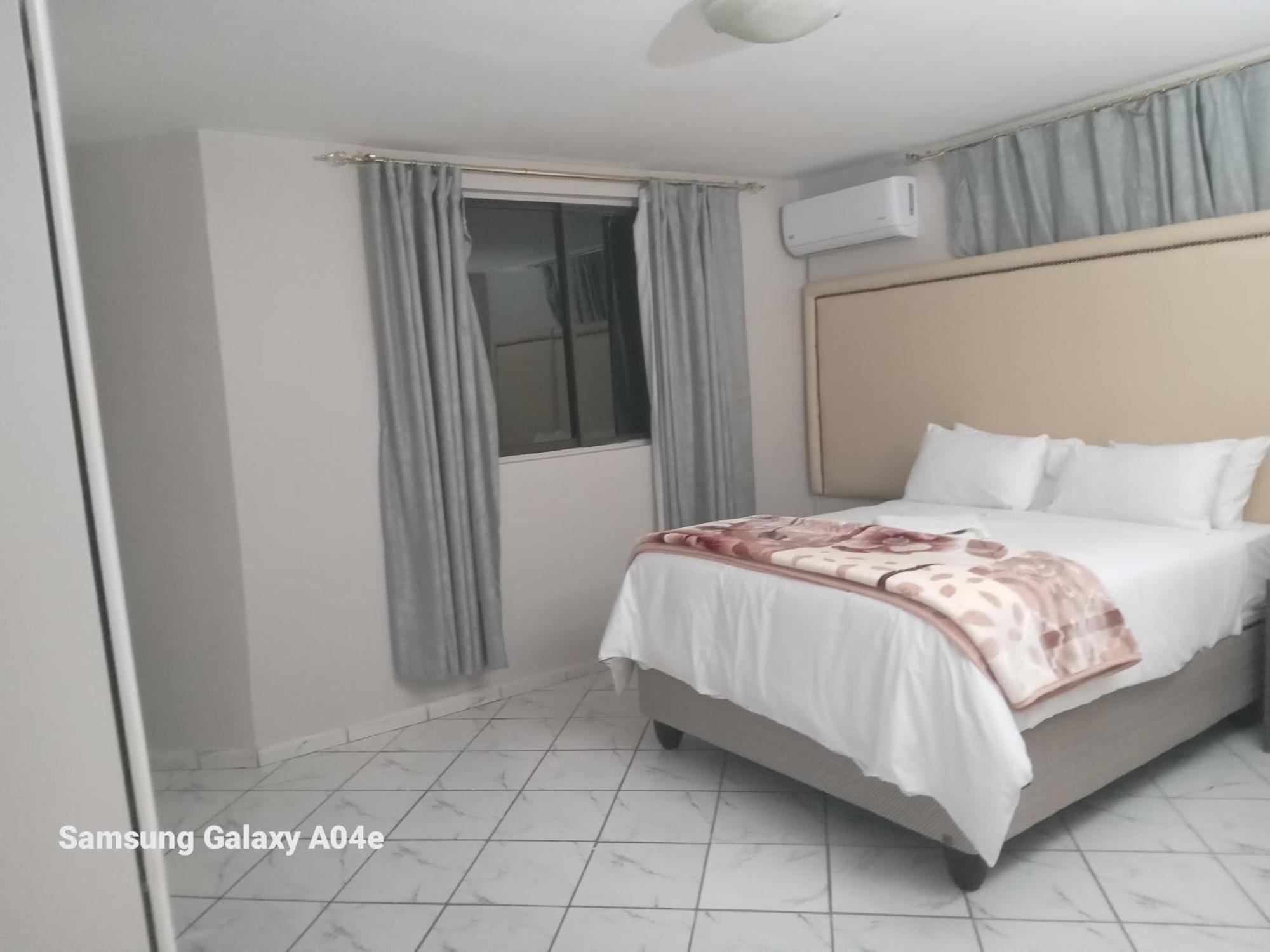 Early Riser Hotel Езулвини Екстериор снимка